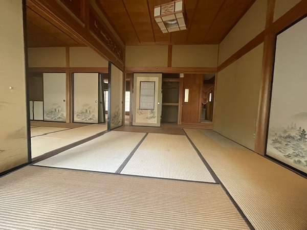 仕事道具も趣味の道具も、すべてここに。片付く暮らしが叶う家