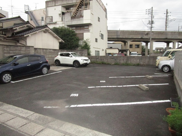 専念寺月極駐車場 舗装 軽自動車枠 松江市寺町 貸し駐車場 山陰 鳥取県 島根県 最大級の不動産情報サイト 山陰不動産ナビ